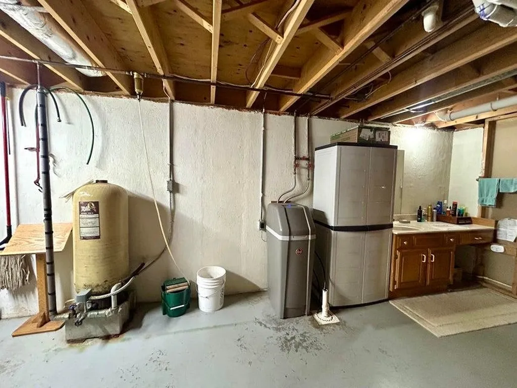 3557 W Pinewood Drive Gerrish Township MI 48653