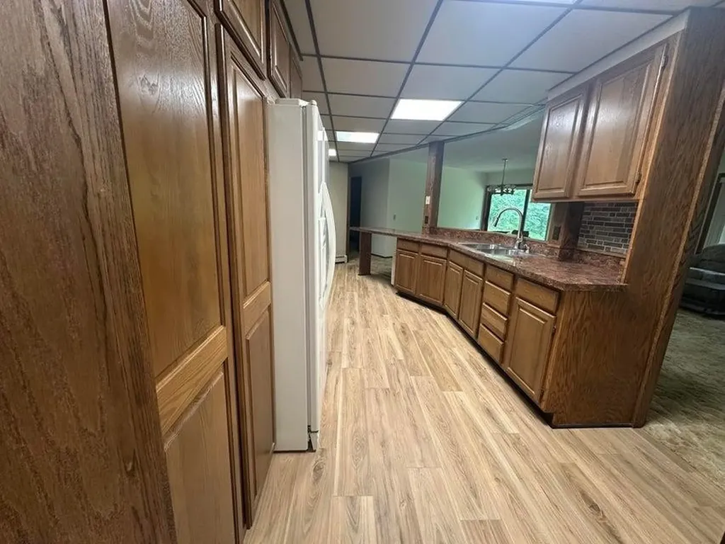 2318 W Sunset Drive Gerrish Township MI 48653
