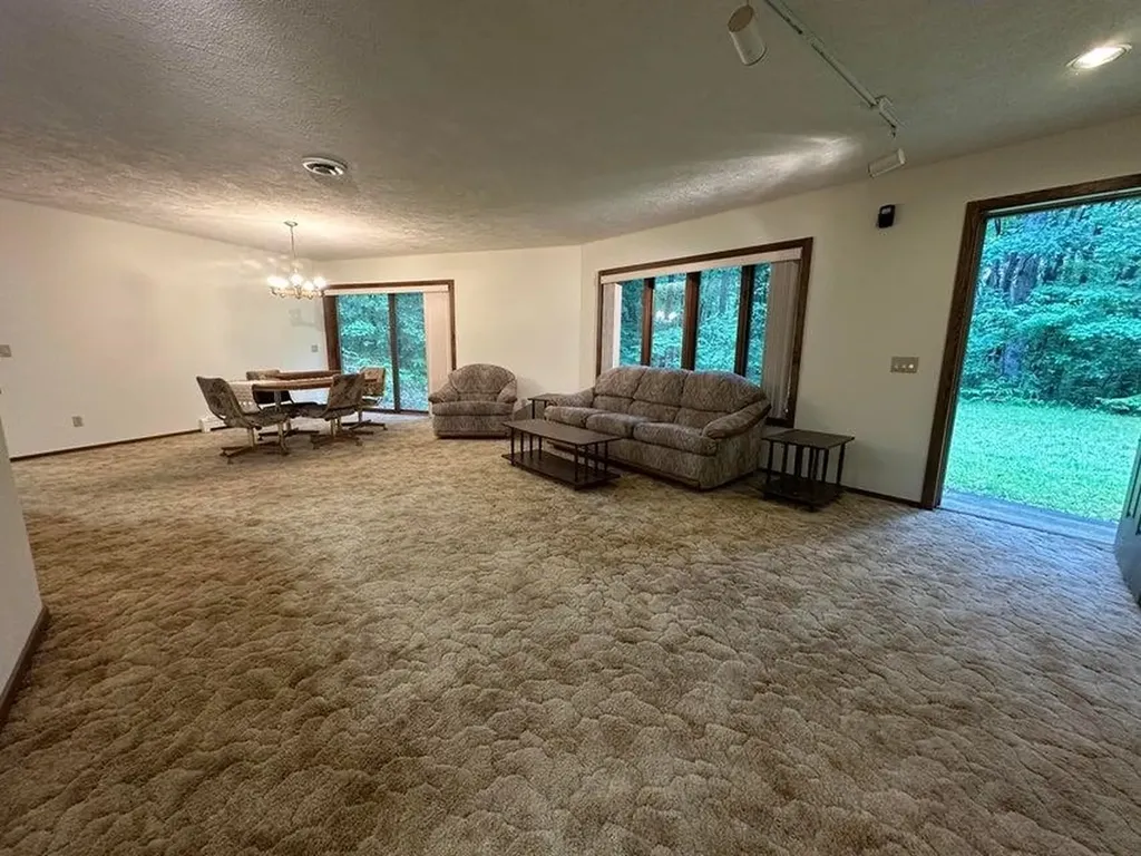 2318 W Sunset Drive Gerrish Township MI 48653