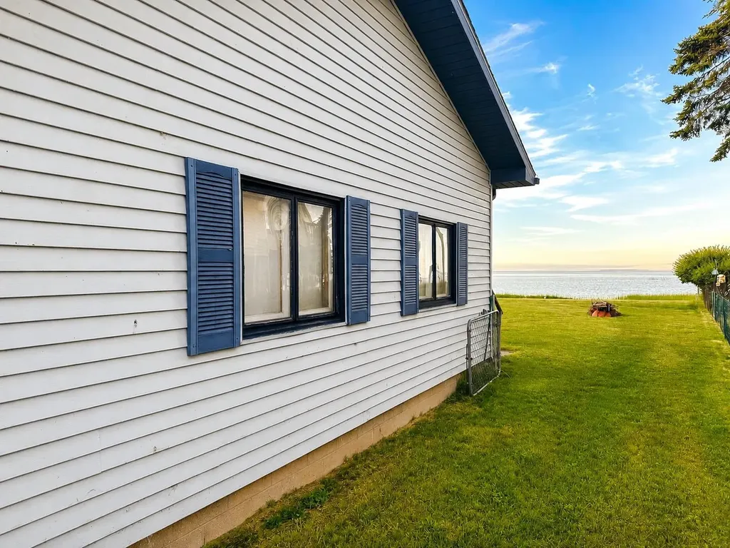 2383 Green Drive Au Gres Township MI 48703