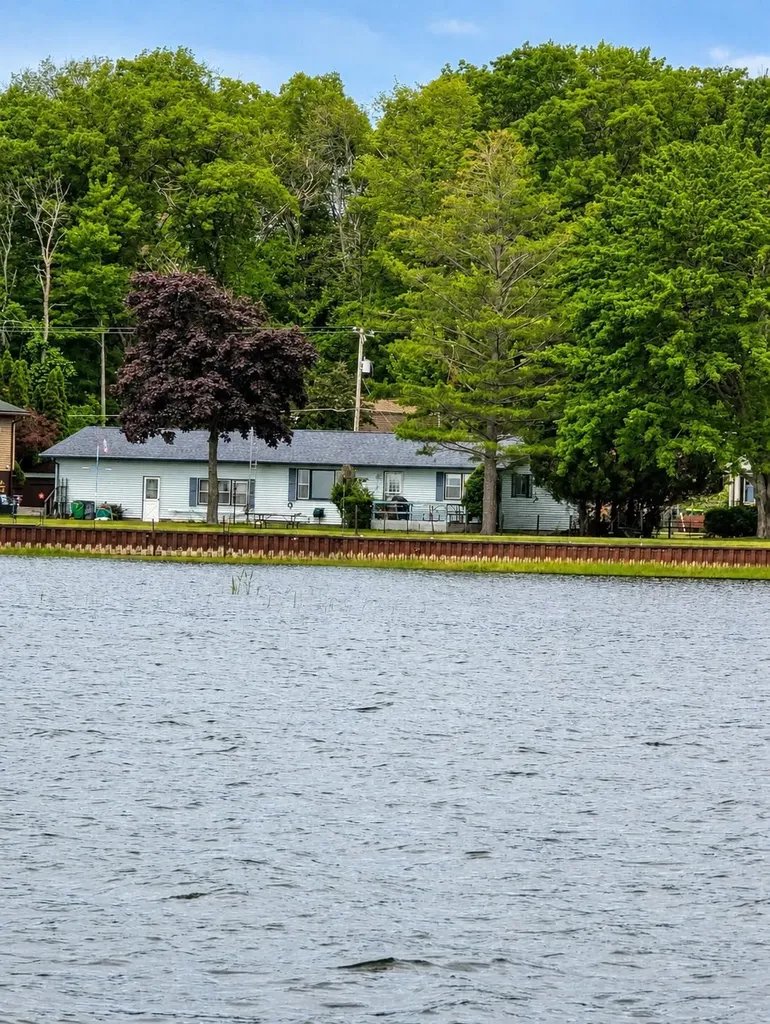 2383 Green Drive Au Gres Township MI 48703