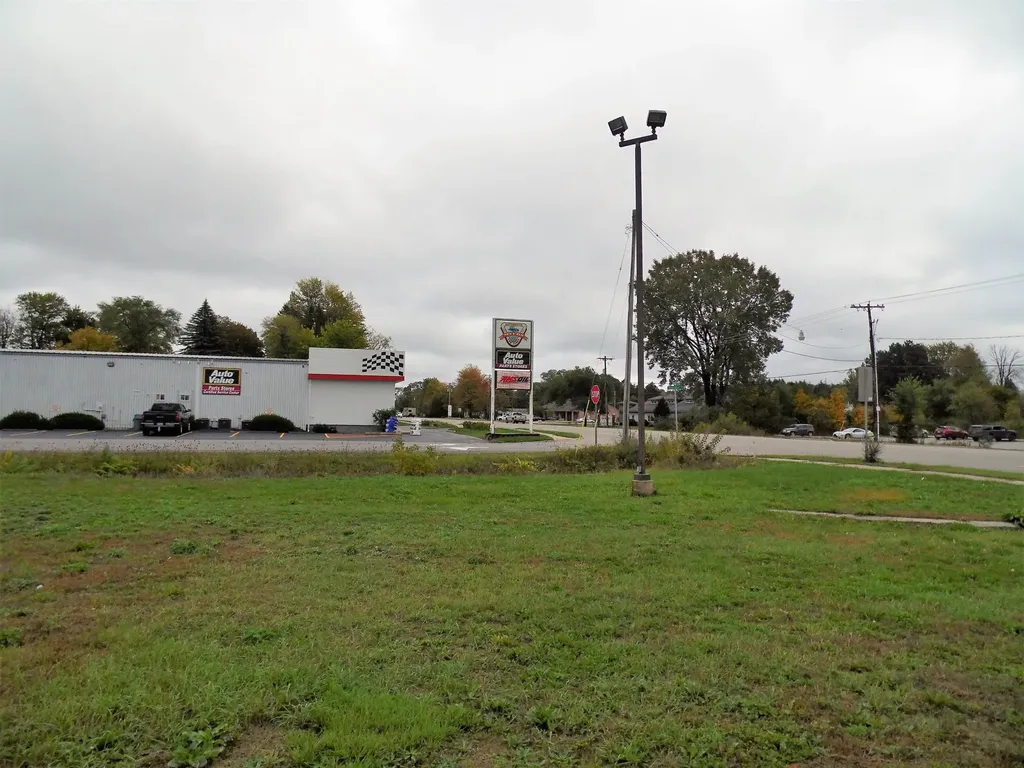 711 E Cedar Gladwin Township MI 48624