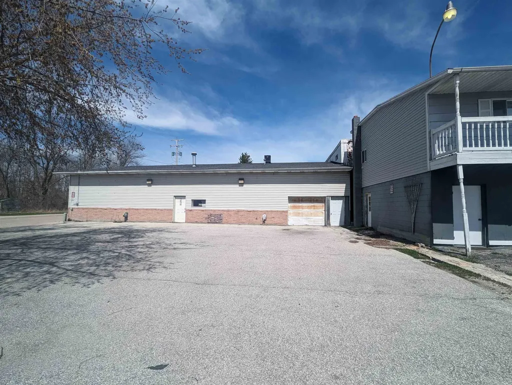 211 E Huron Road Au Gres Township MI 48703