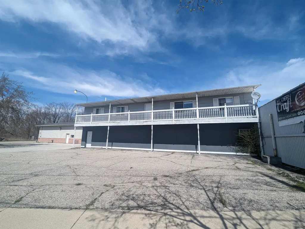 211 E Huron Road Au Gres Township MI 48703