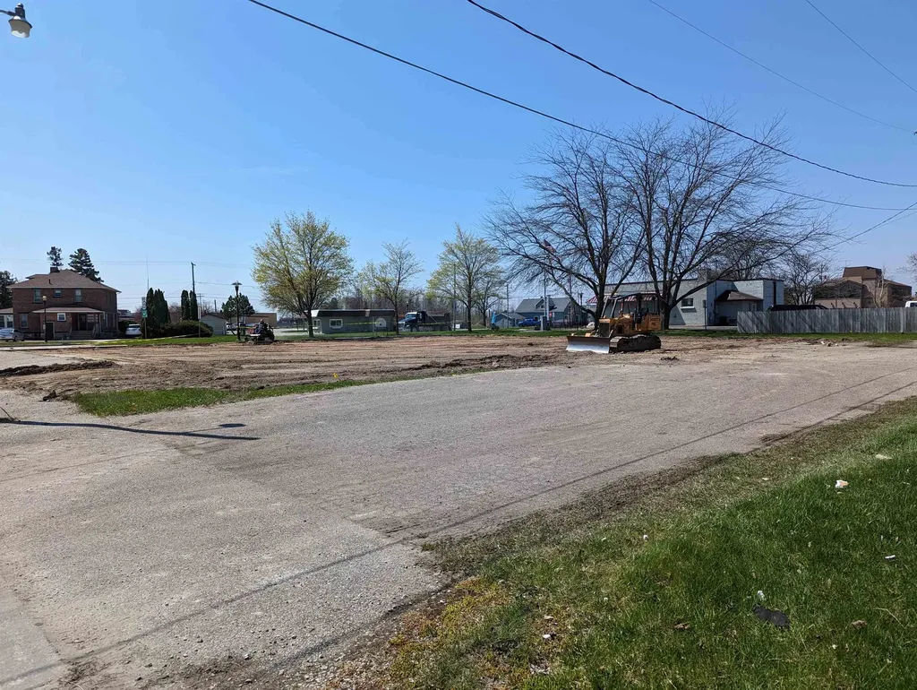 100 W Huron Au Gres Township MI 48703