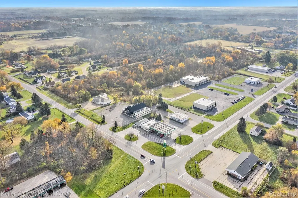 5030 E Coldwater Road Genesee Charter Township MI 48506