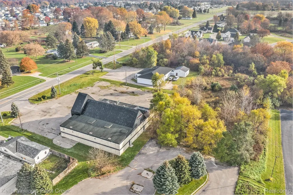 5030 E Coldwater Road Genesee Charter Township MI 48506