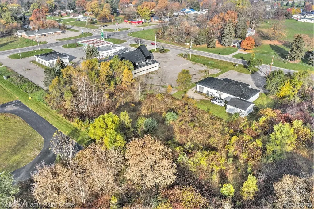 5030 E Coldwater Road Genesee Charter Township MI 48506