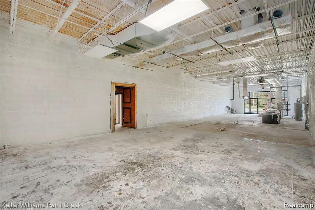 5030 E Coldwater Road Genesee Charter Township MI 48506