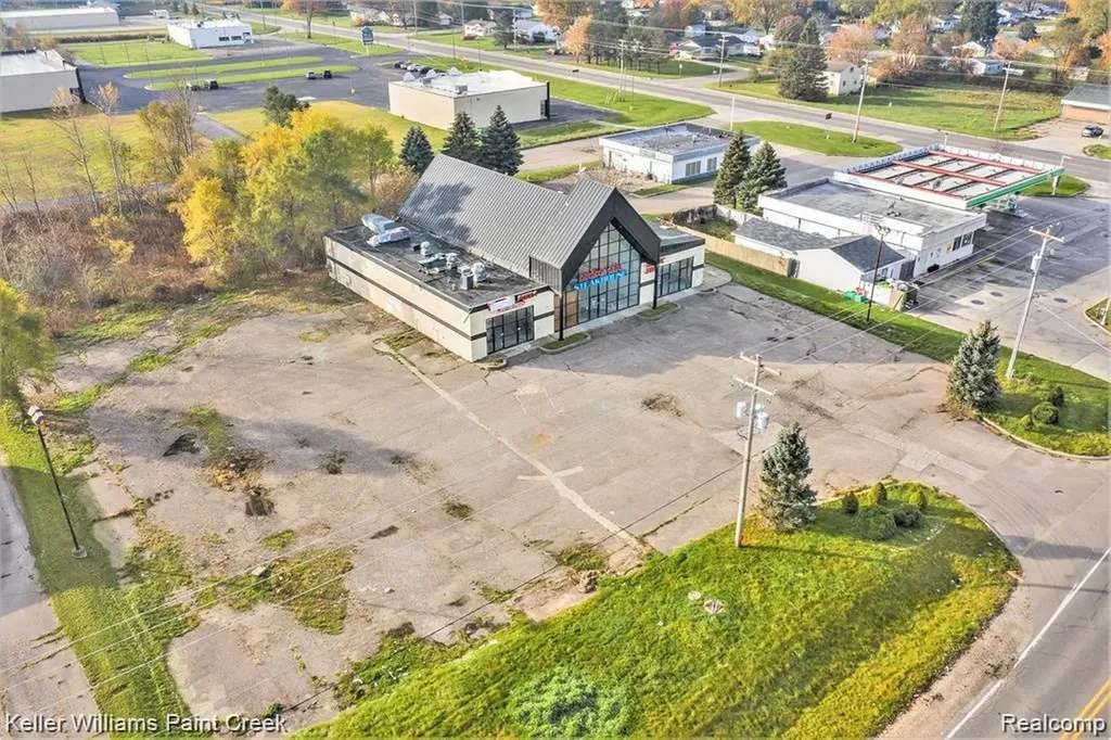 5030 E Coldwater Road Genesee Charter Township MI 48506