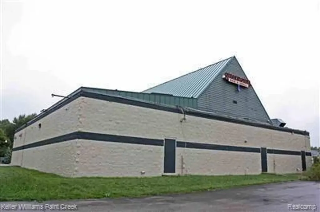 5030 E Coldwater Road Genesee Charter Township MI 48506