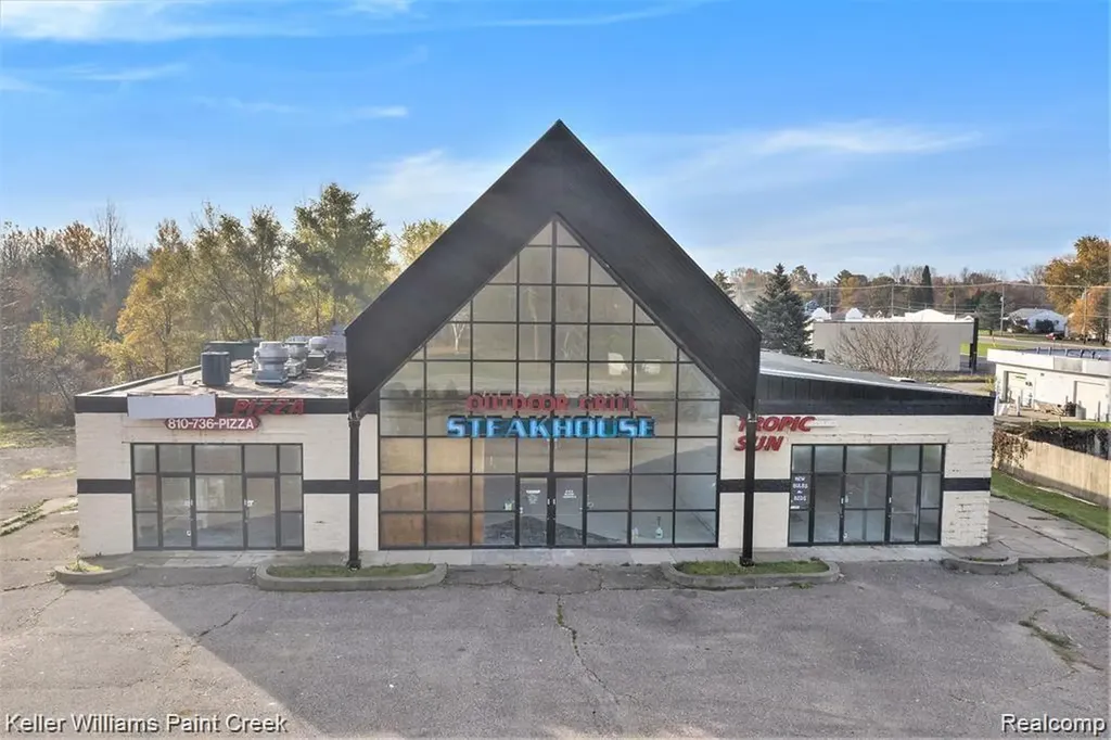 5030 E Coldwater Road Genesee Charter Township MI 48506