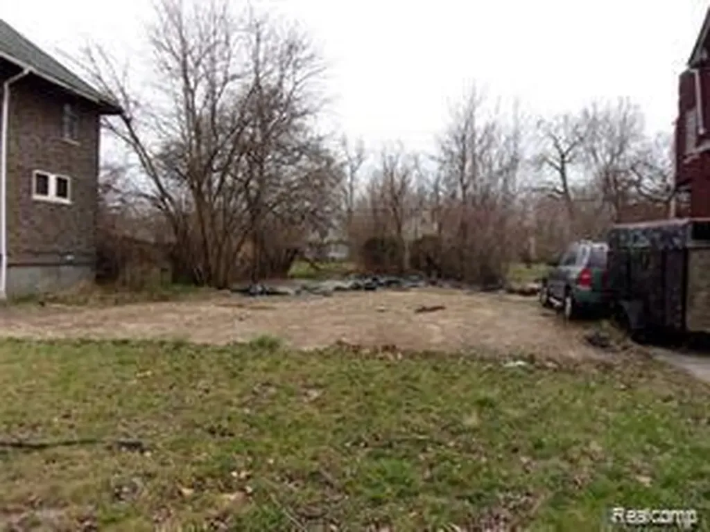 430 E Philadelphia Detroit City MI 48202