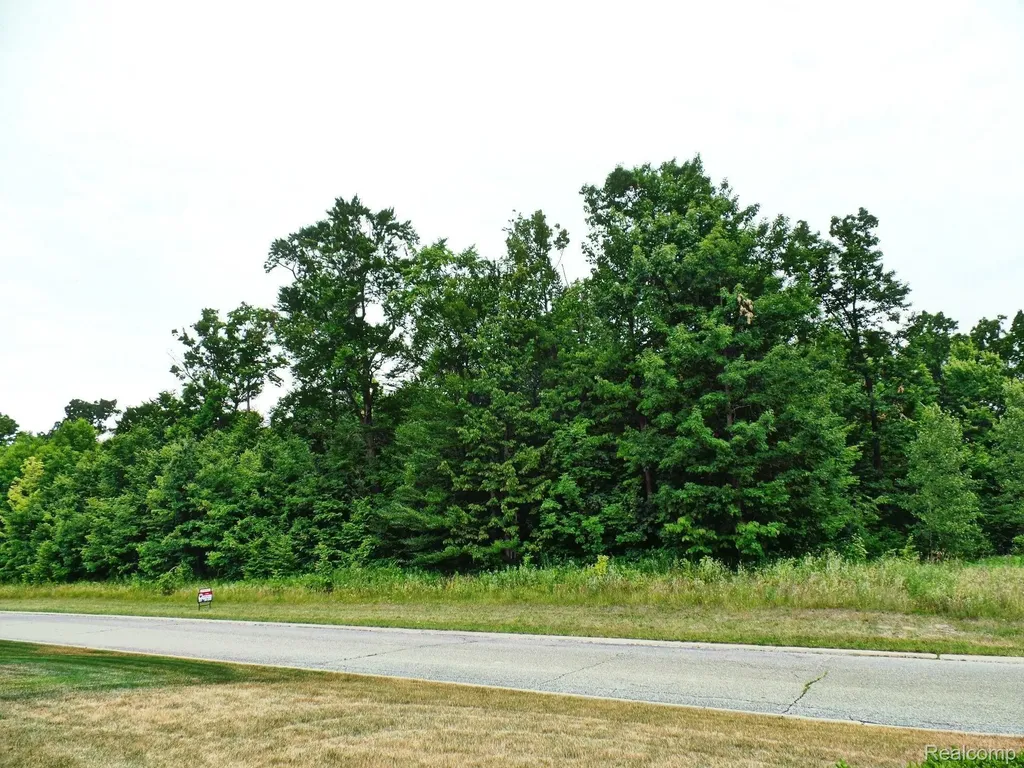 33 Forest Gate Court Grand Blanc Charter Township MI 48439