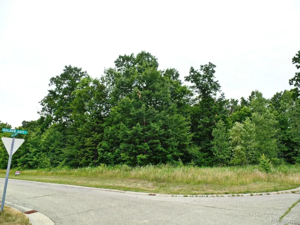 33 Forest Gate Court Grand Blanc Charter Township MI 48439