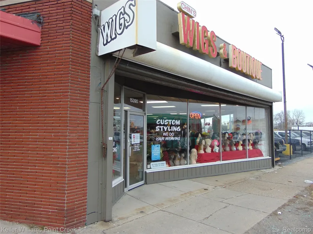 15390 Gratiot Avenue Detroit City MI 48205