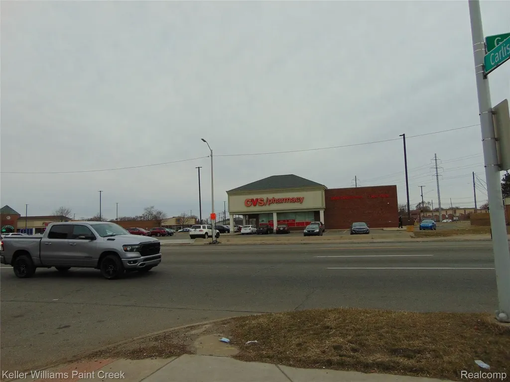 15390 Gratiot Avenue Detroit City MI 48205