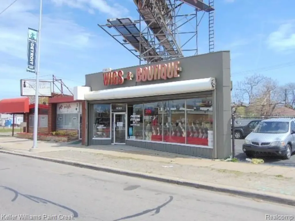 15391 Gratiot Avenue Detroit City MI 48205