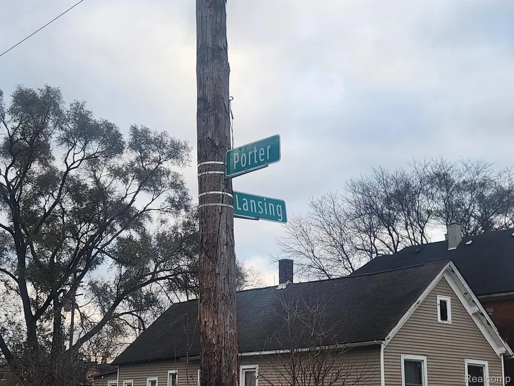 1408 Lansing Detroit City MI 48209