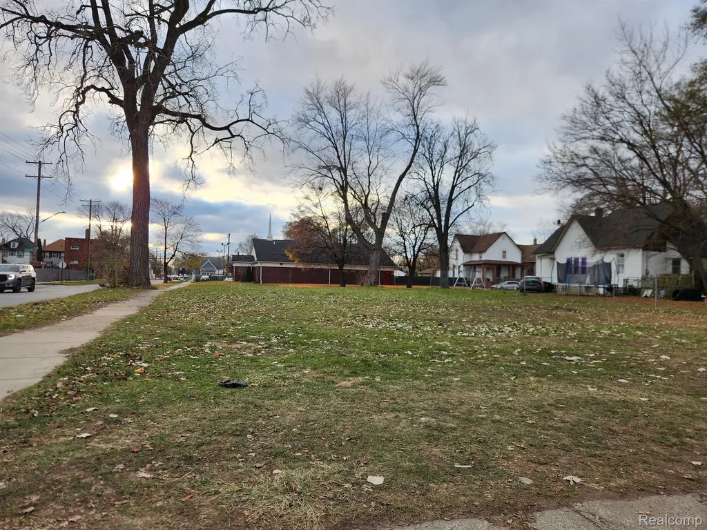 1408 Lansing Detroit City MI 48209