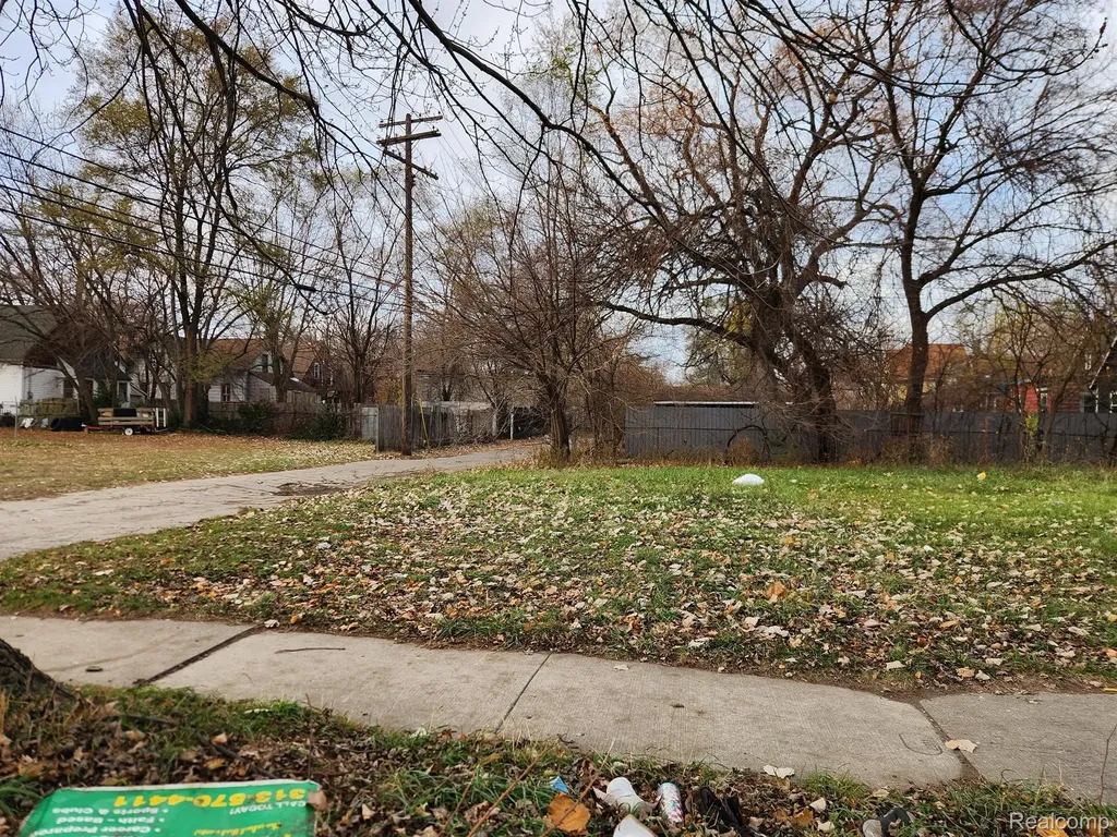1408 Lansing Detroit City MI 48209