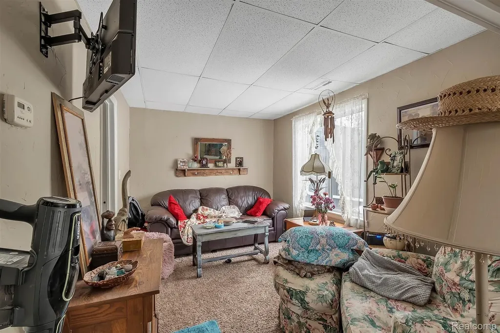 2359 E Grand River Road Williamstown Township MI 48895