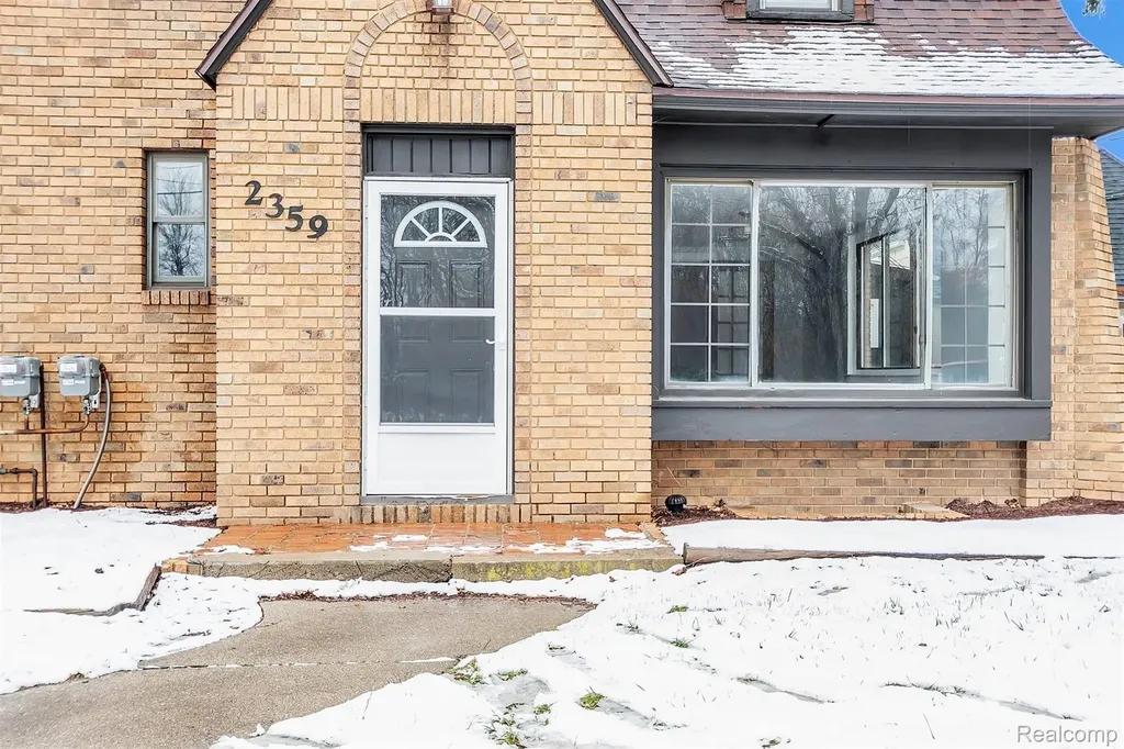 2359 E Grand River Road Williamstown Township MI 48895