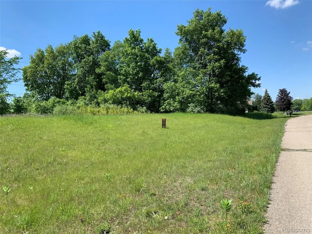 6157 High Valley Drive White Lake Charter Township MI 48383