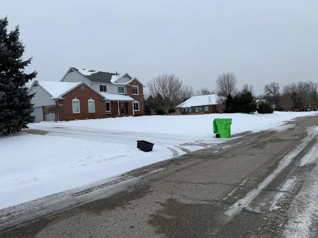6157 High Valley Drive White Lake Charter Township MI 48383