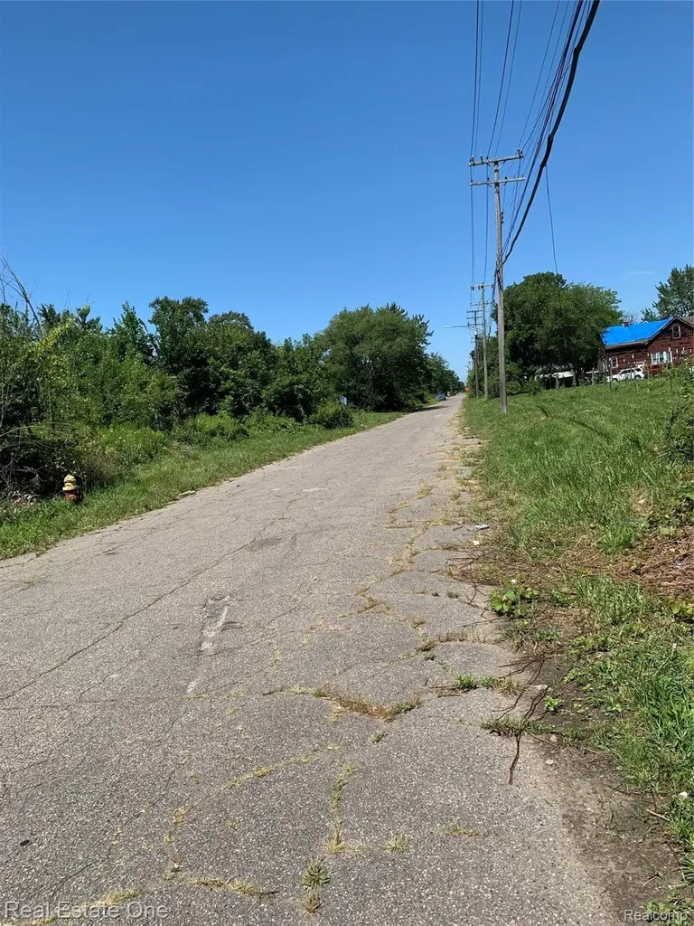 3615 Barham Detroit City MI 48224