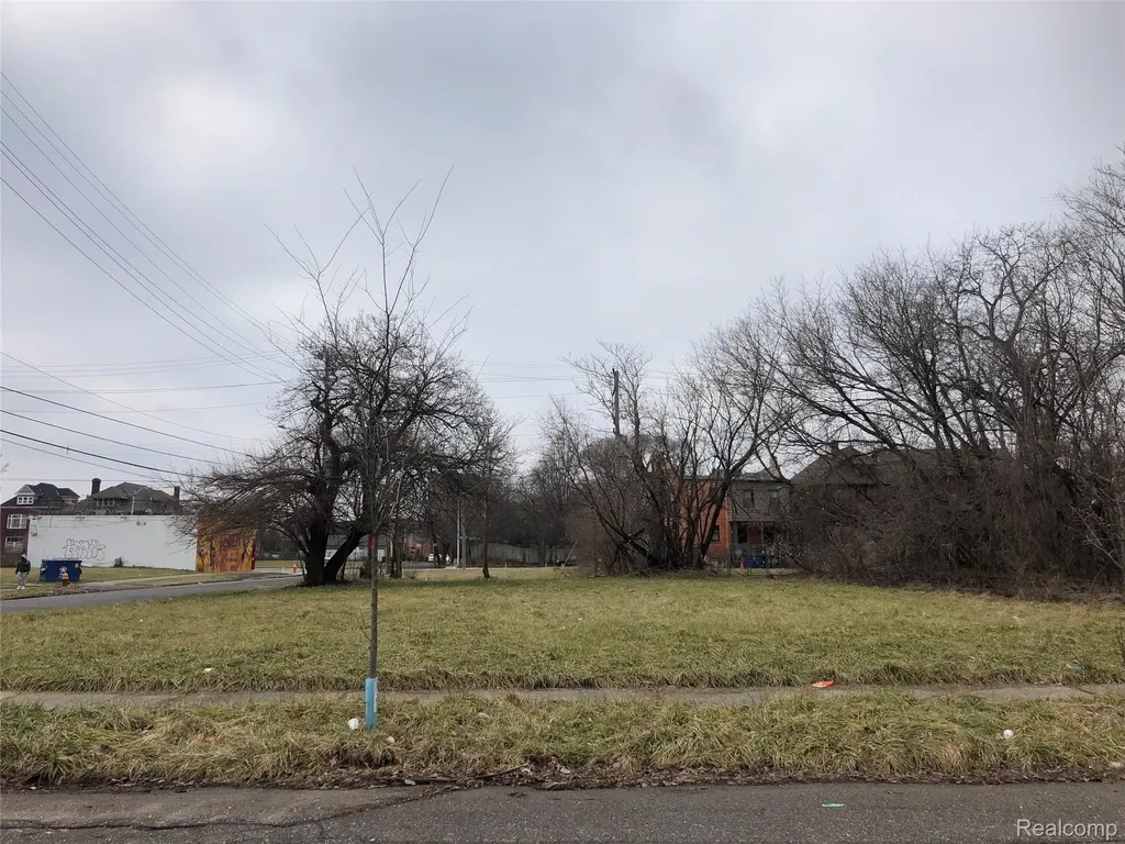 3907 Lincoln Detroit City MI 48208