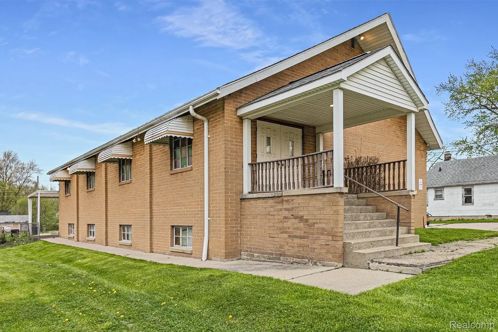 3918 Blackington Avenue Flint City MI 48532