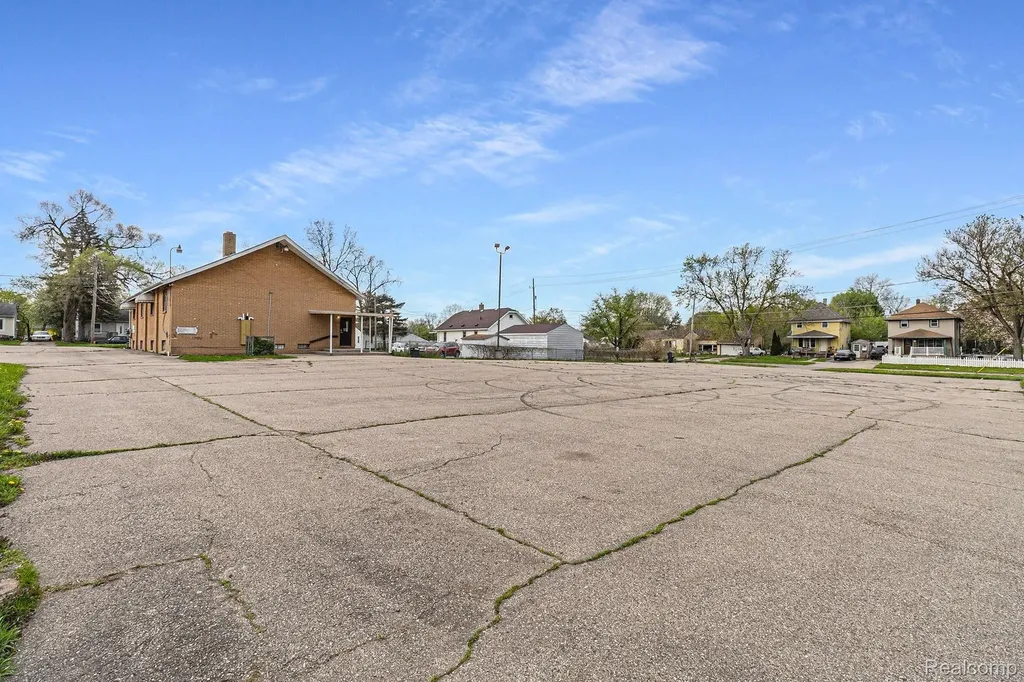 3918 Blackington Avenue Flint City MI 48532