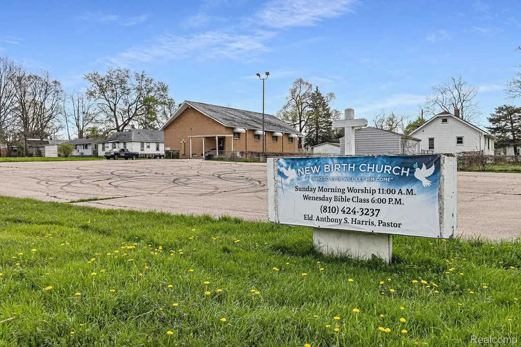 3918 Blackington Avenue Flint City MI 48532