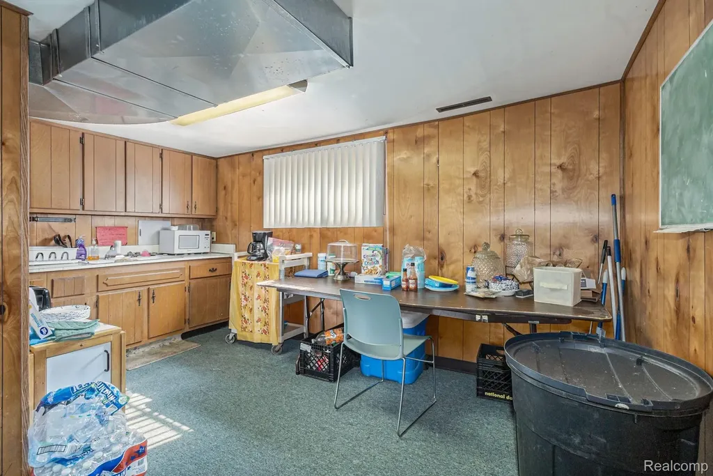 3918 Blackington Avenue Flint City MI 48532