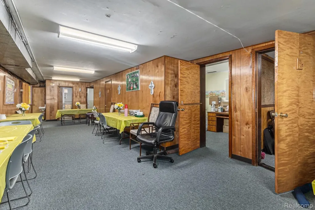 3918 Blackington Avenue Flint City MI 48532