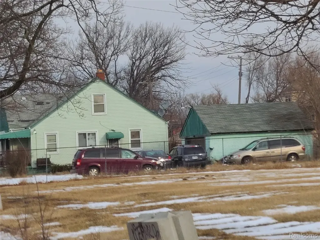 4374 Newport Street Detroit City MI 48215