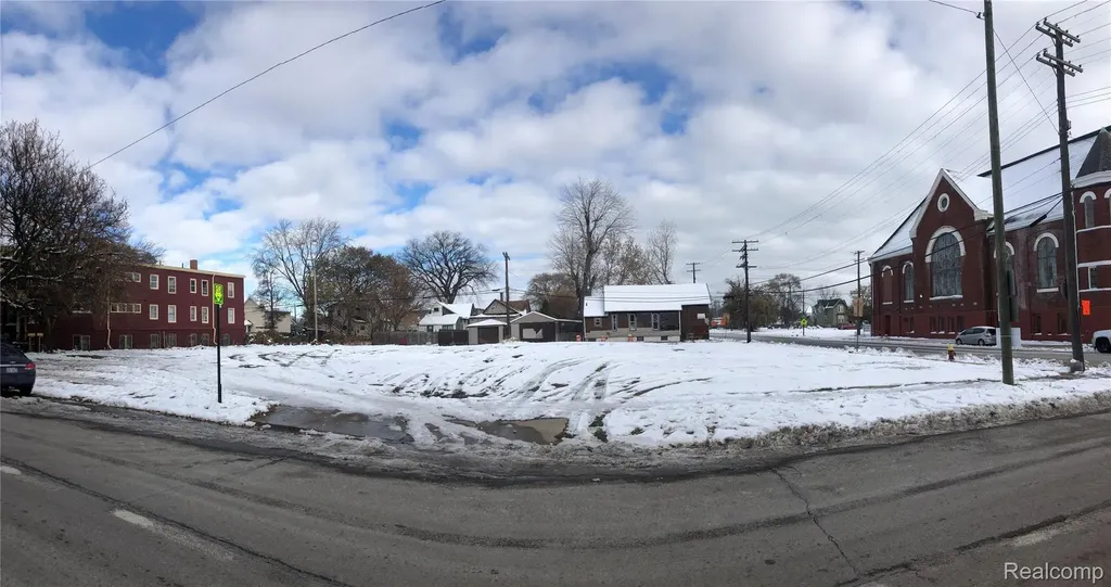346 W Grand Boulevard Detroit City MI 48216
