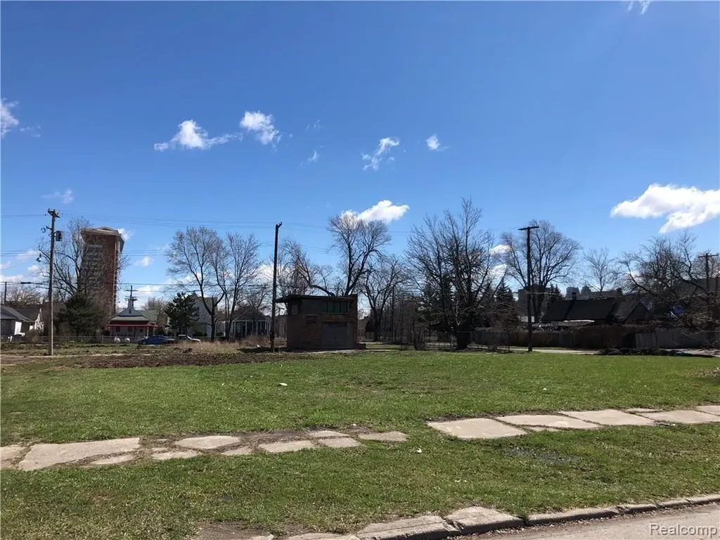 2802-12 Harrison Detroit City MI 48216