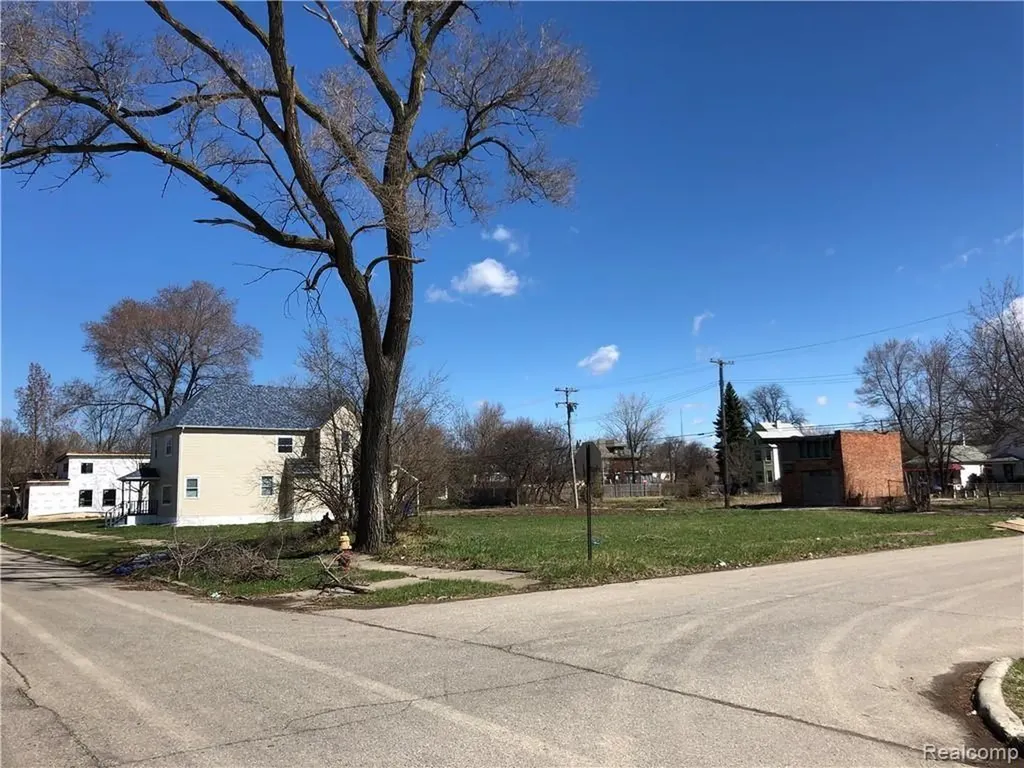 2802-12 Harrison Detroit City MI 48216