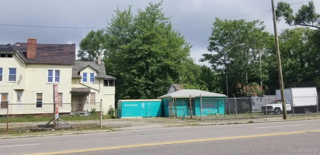 2444 Mount Elliott Street Detroit City MI 48207