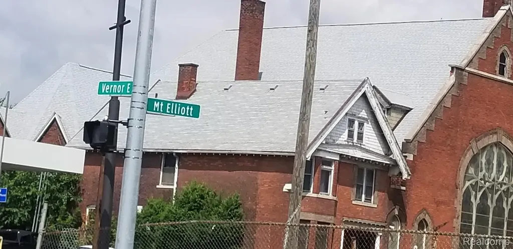 2444 Mount Elliott Street Detroit City MI 48207