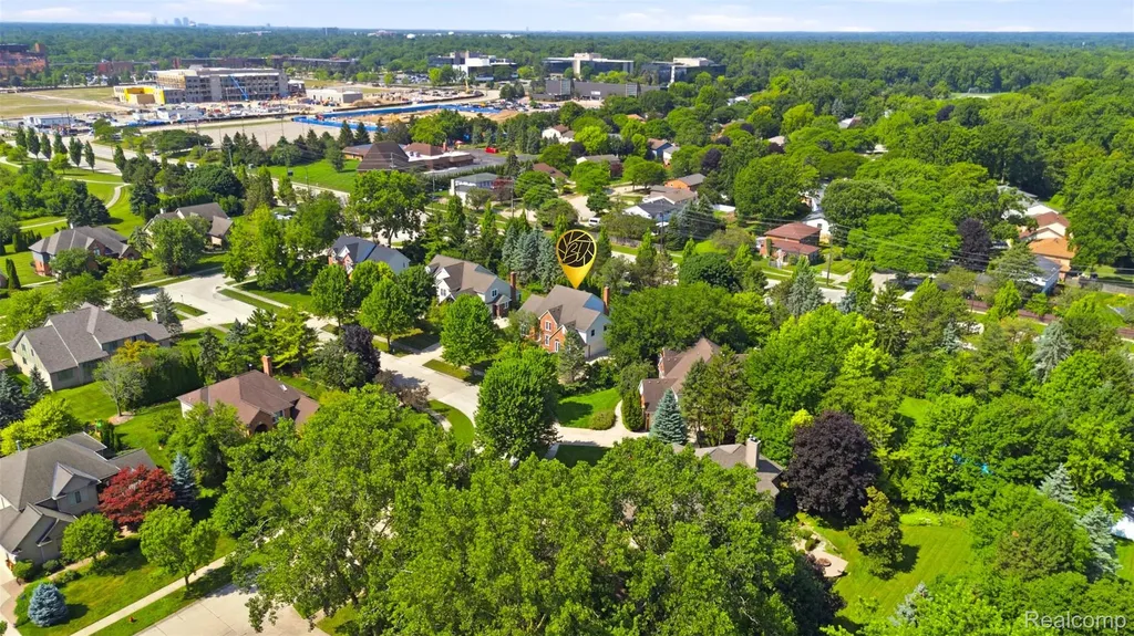 3417 Balfour Drive Troy City MI 48084