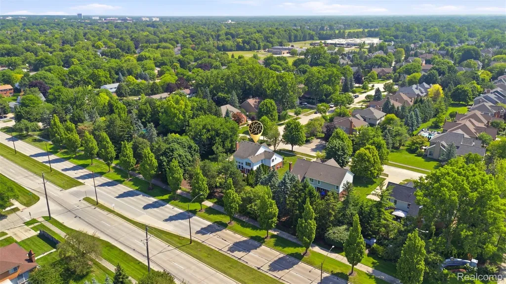 3417 Balfour Drive Troy City MI 48084
