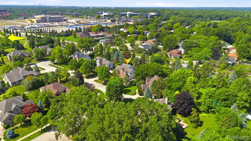 3417 Balfour Drive Troy City MI 48084