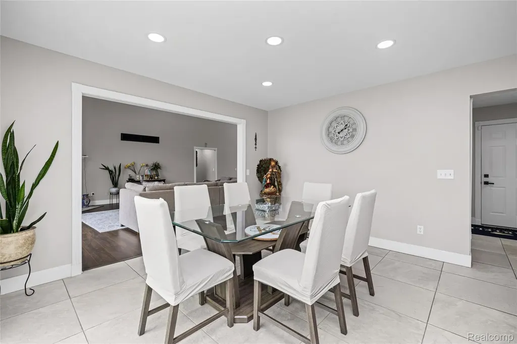 43352 Chardonnay Drive Sterling Heights City MI 48314