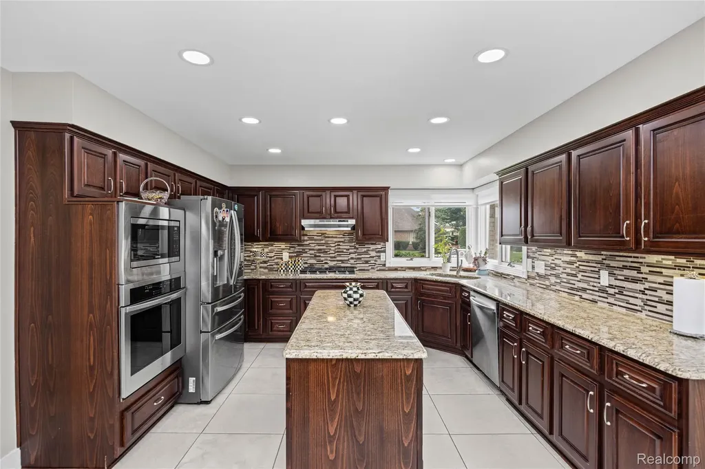 43352 Chardonnay Drive Sterling Heights City MI 48314