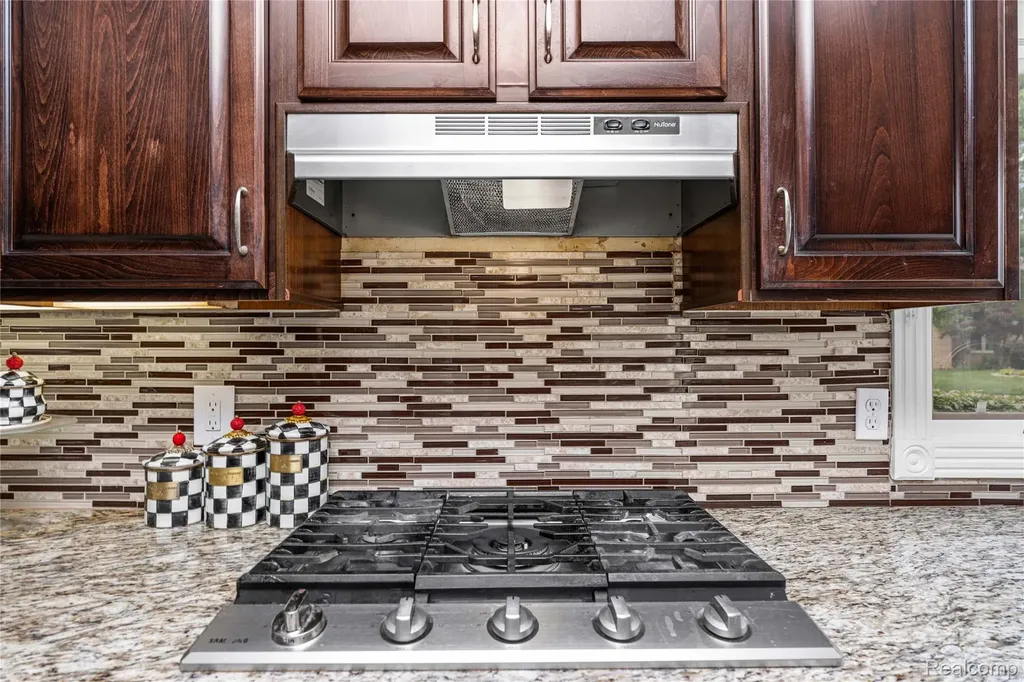 43352 Chardonnay Drive Sterling Heights City MI 48314