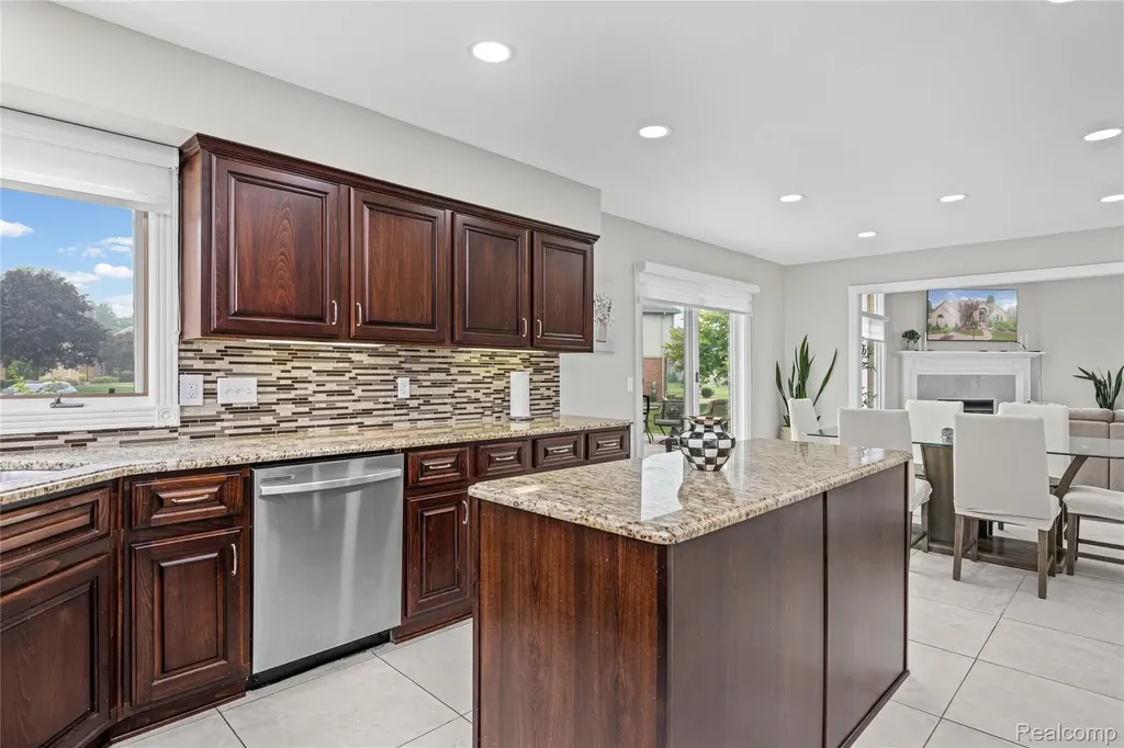 43352 Chardonnay Drive Sterling Heights City MI 48314