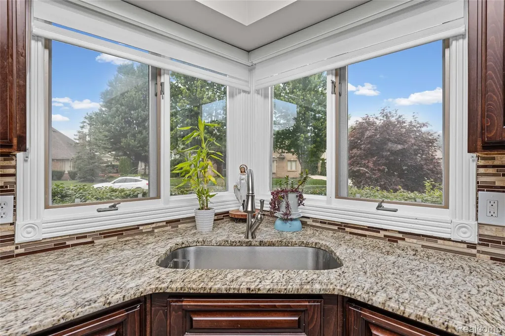 43352 Chardonnay Drive Sterling Heights City MI 48314